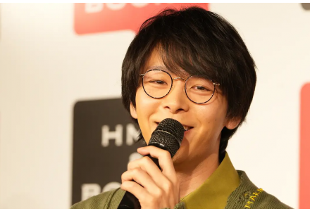 ティーズ（TIS）｜中村倫也さん、初の料理本を出版